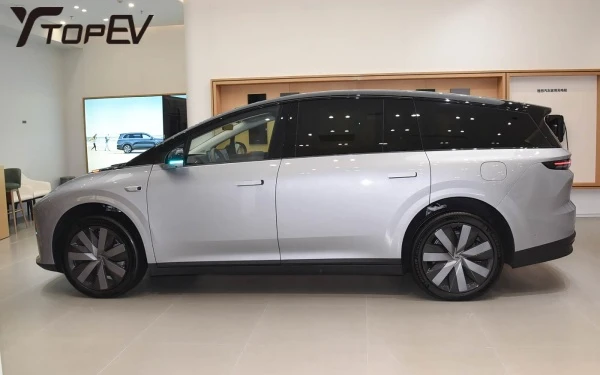 Li Auto i8 price